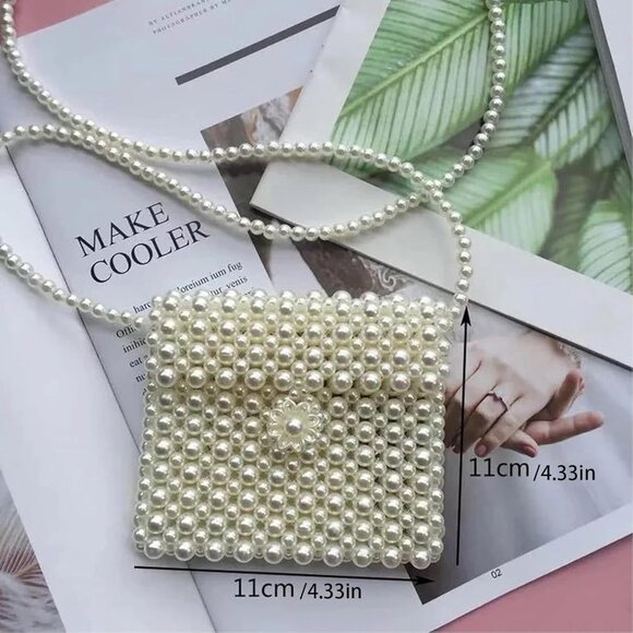 Charming Women's Imitation Pearl Purse - Compact 11cm for Events & Travel - Picture 2 of 4